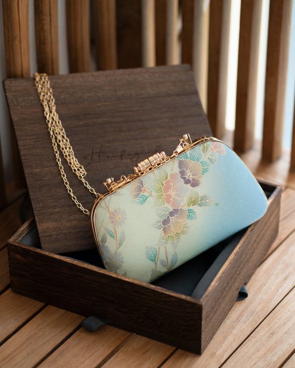 Dualside Glittering Spring clutch