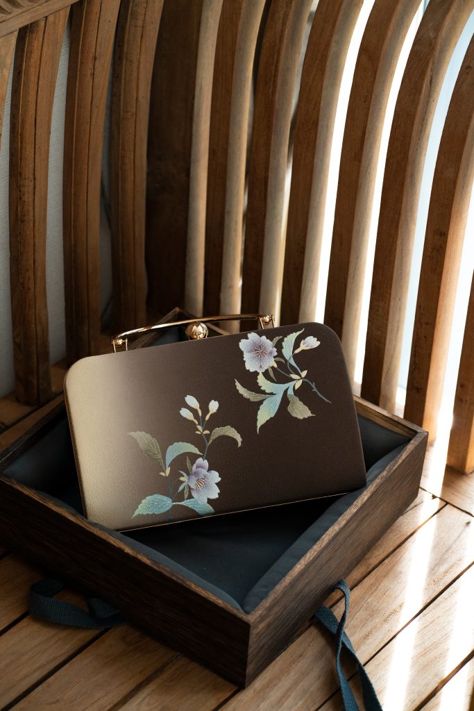 [Sold] Earthy Spring handbag