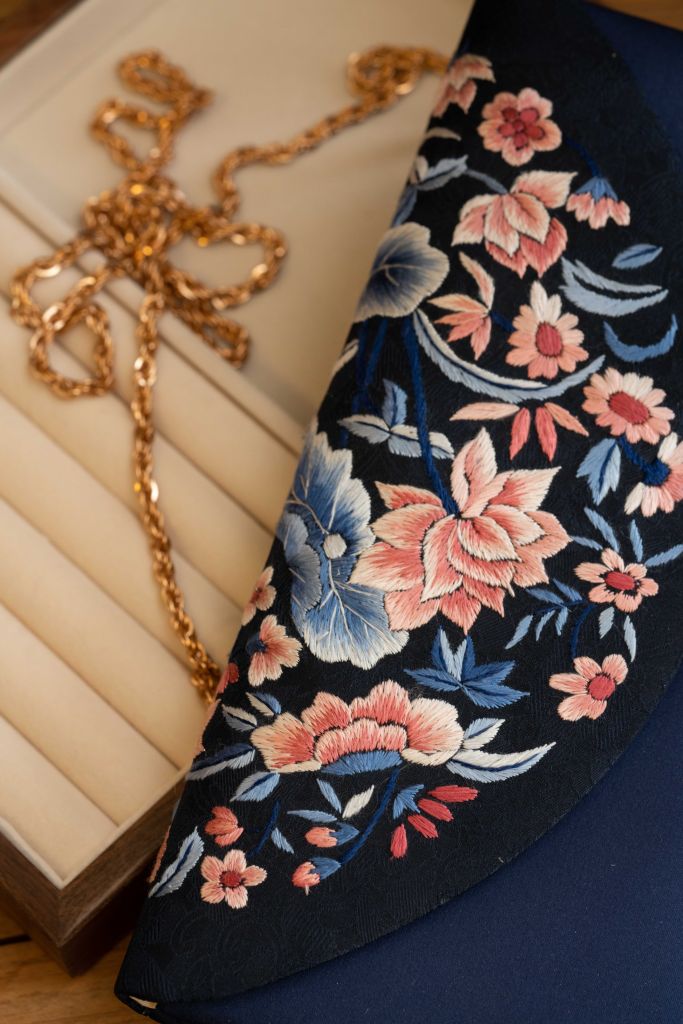 Summer Lotus in Royal Blue