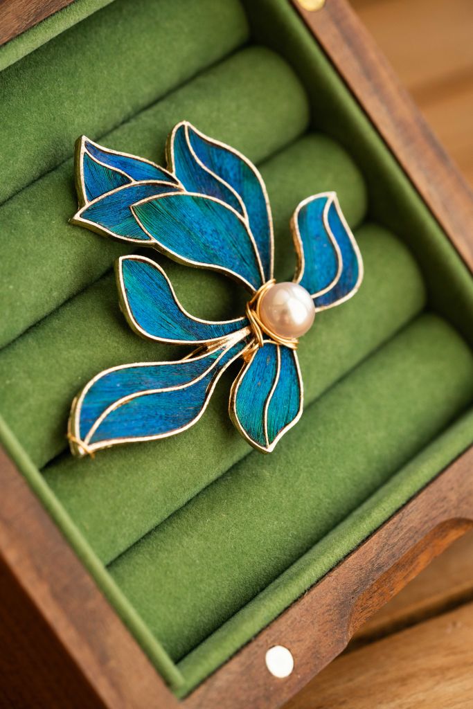 "Peacock Blossom" Statement Ring