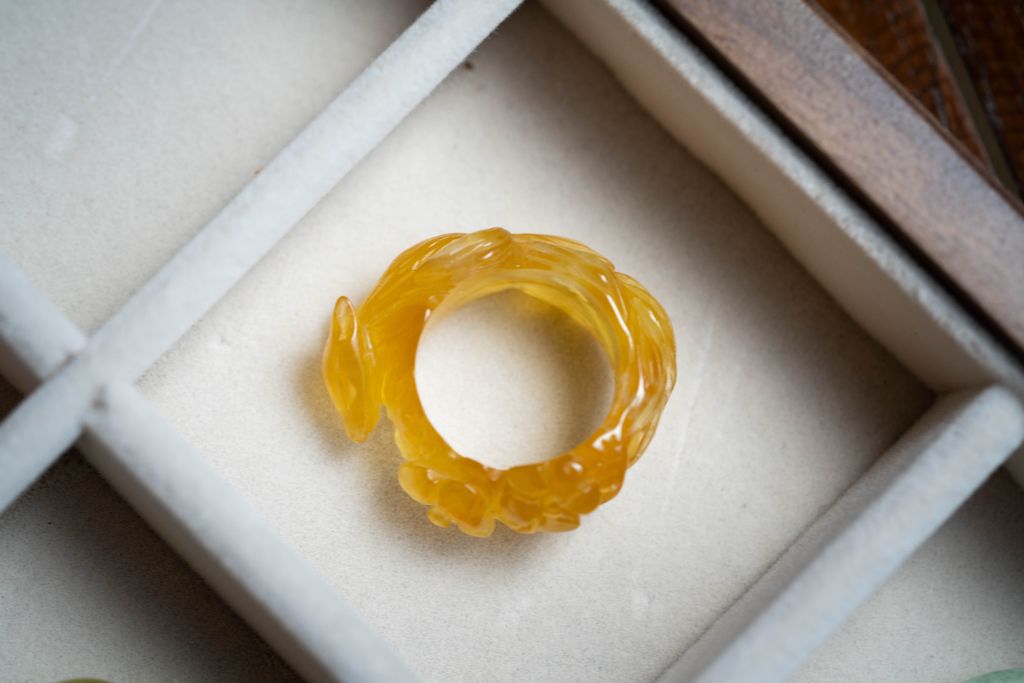 Enchanting Yellow-Orange Serpentine Jade Fox Ring