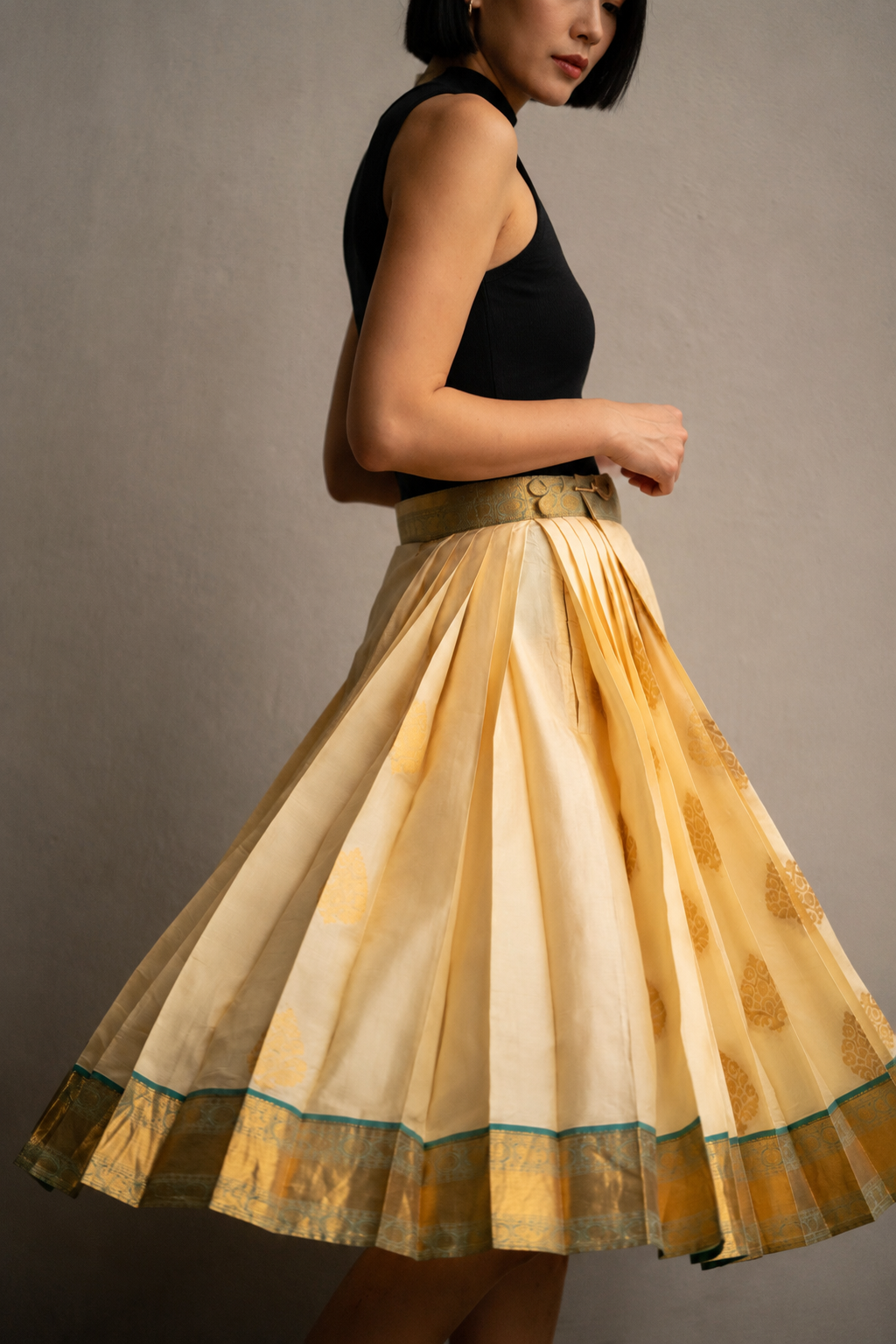 Silk Sari Mamian Beige Gold 01